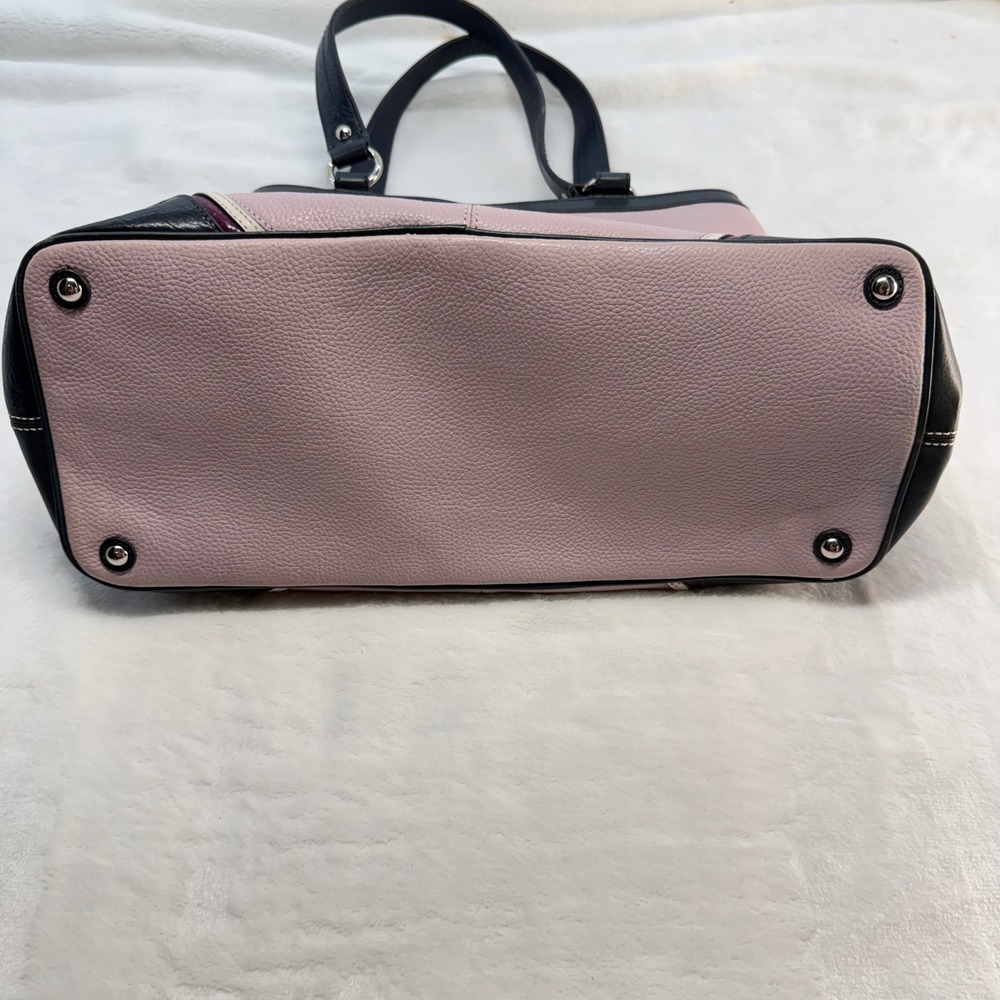 Coach Laura Spectator Satchel Lavender Leather Navy Detailing Kiss-Lock Closure - Picture 6 of 16